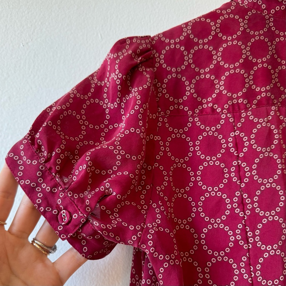 Banana Republic Cranberry Red Silk Blouse with Circle Pattern Size Small - Picture 5 of 6